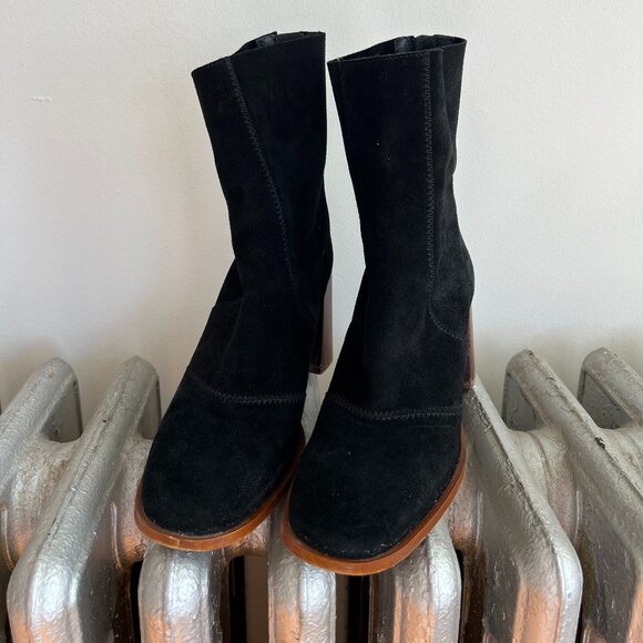 Lintervalle Black Suede Booties Made in Spain - Picture 5 of 6